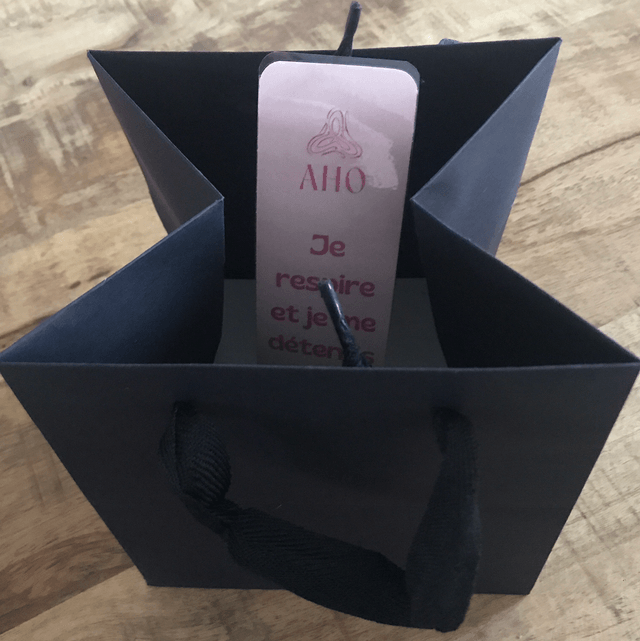 Sac cadeau pour veilleuse + 1 marque page 